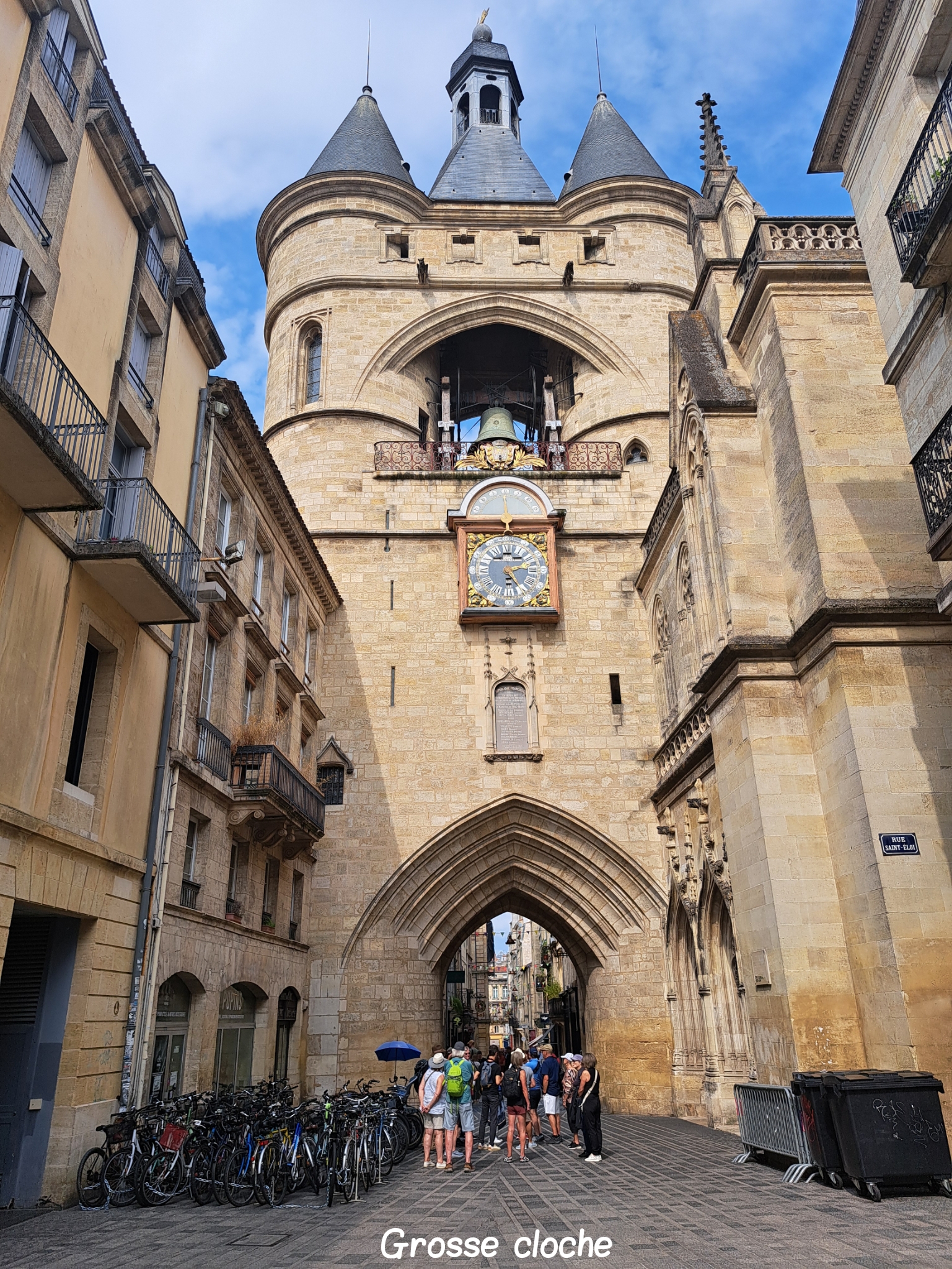 Grosse cloche Bordeaux