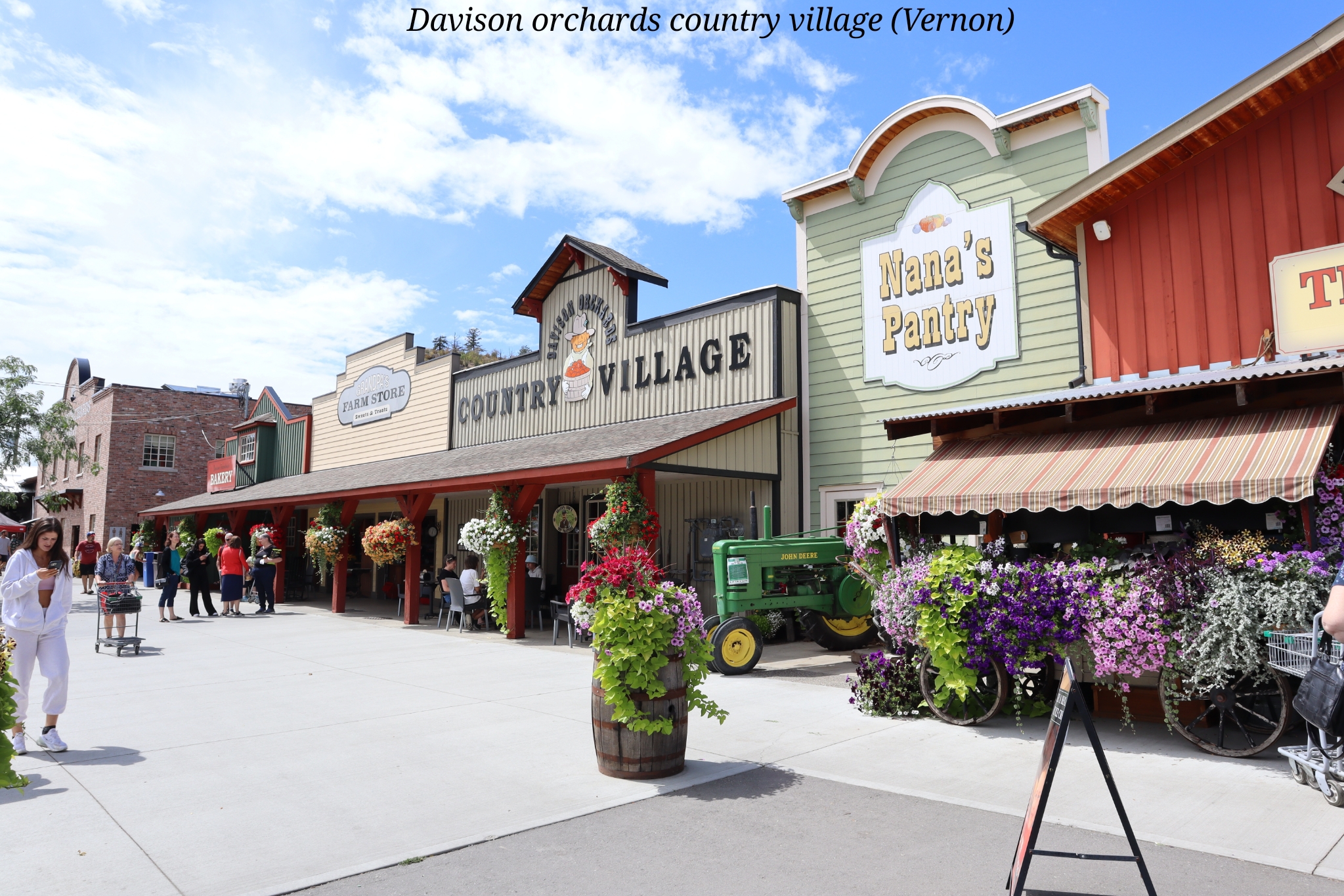 Davison Orchards country village Vernon Canada
