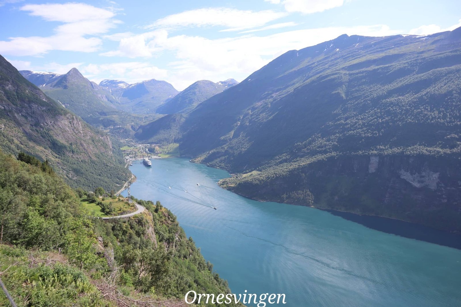 Geiranger - fjord - montagnes - Ornesvingen - voyage - Norvège