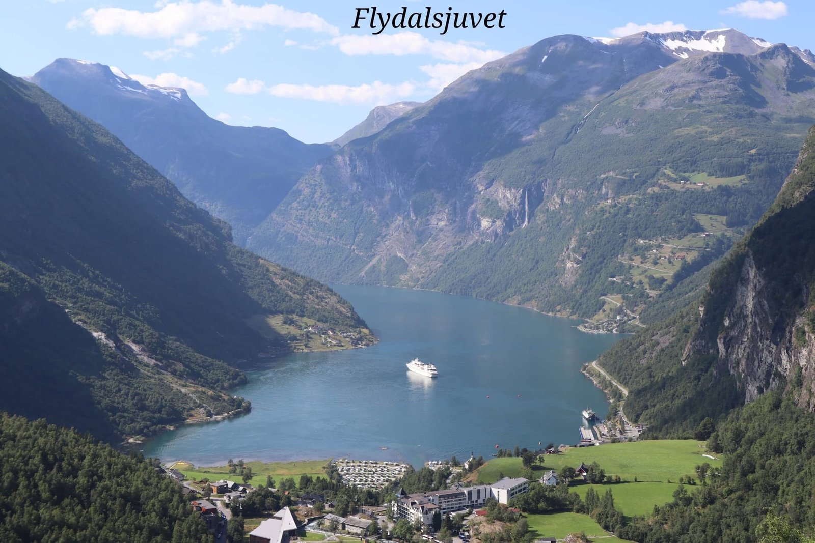 Geiranger - fjord - montagnes - Flydalsjuvet - voyage - Norvège