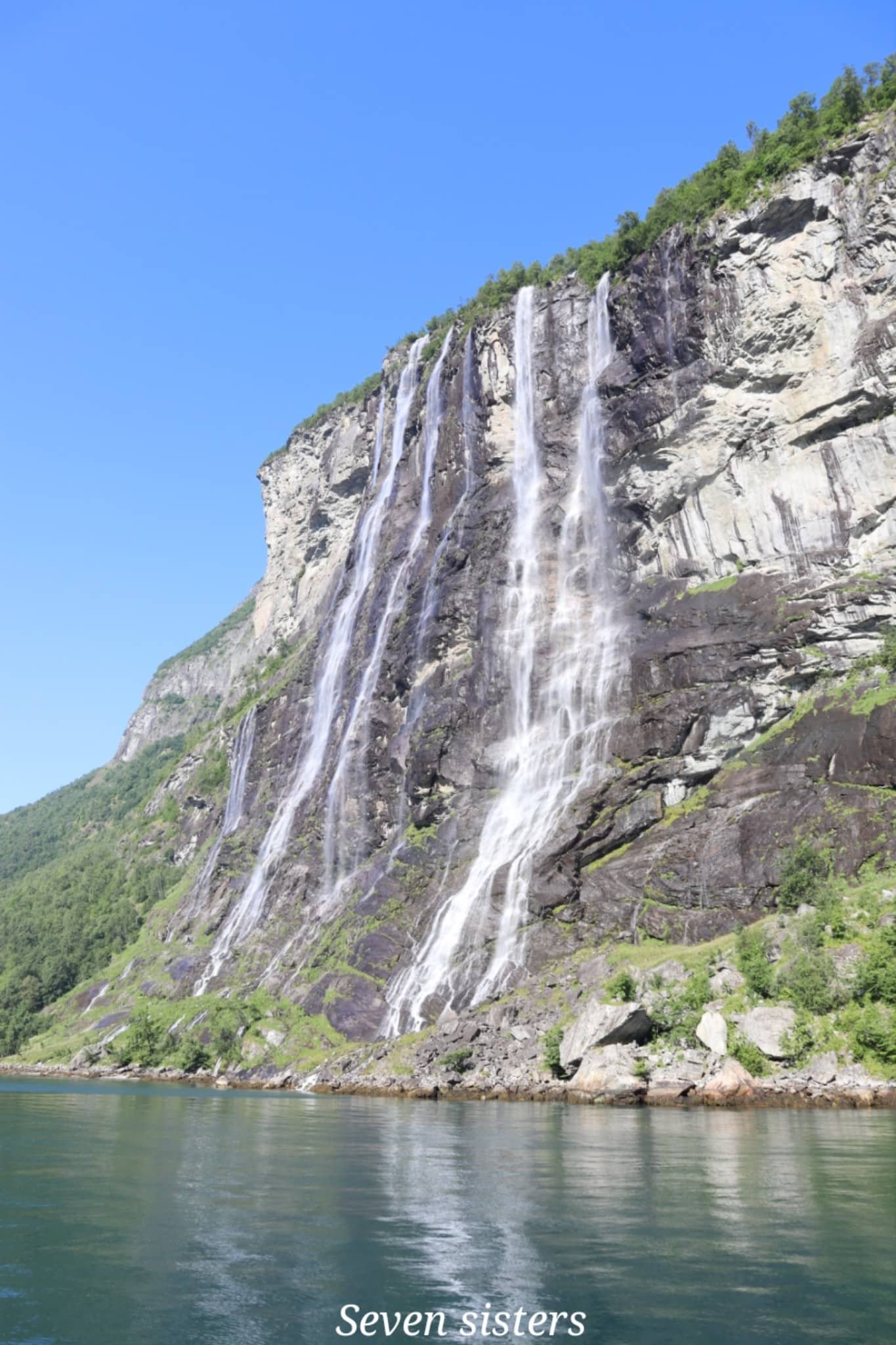 Geiranger - fjord - montagnes - croisière - randonnée - seven sisters - voyage - Norvège