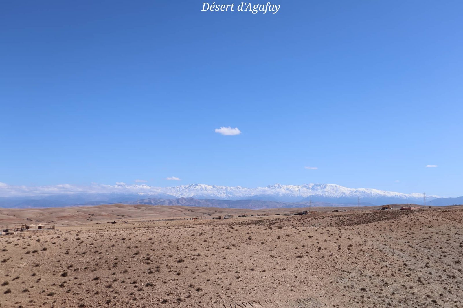 Marrakech - désert d'agafay - quad - vue sur le montagnes - voyage