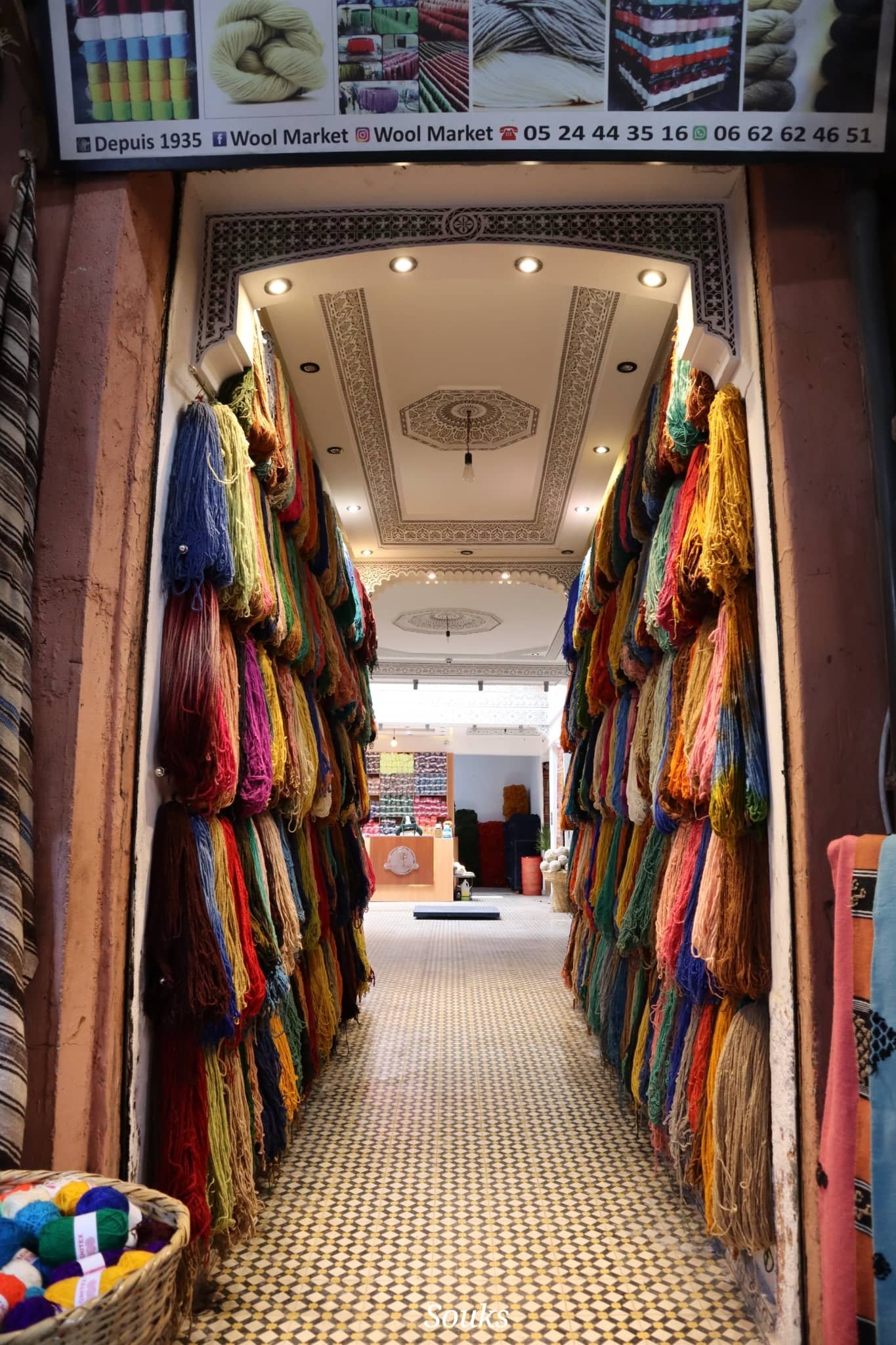 Marrakech - souks - boutique de teinturiers - voyage