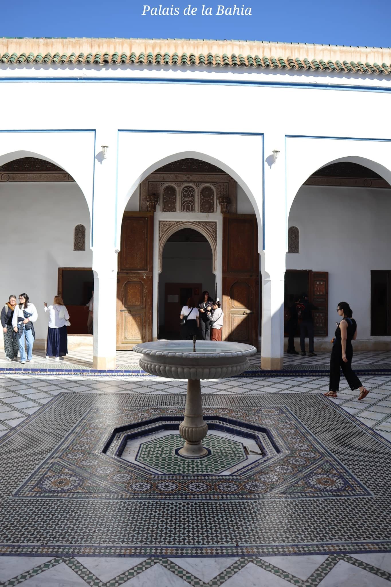 Marrakech - palais de la Bahia - cours intérieure - voyage